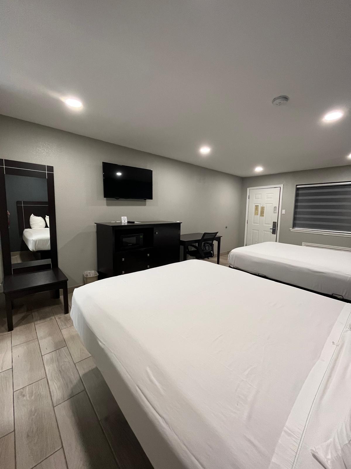 Falcon Executive Inn Photo - Falcon Executive Inn in Zapata